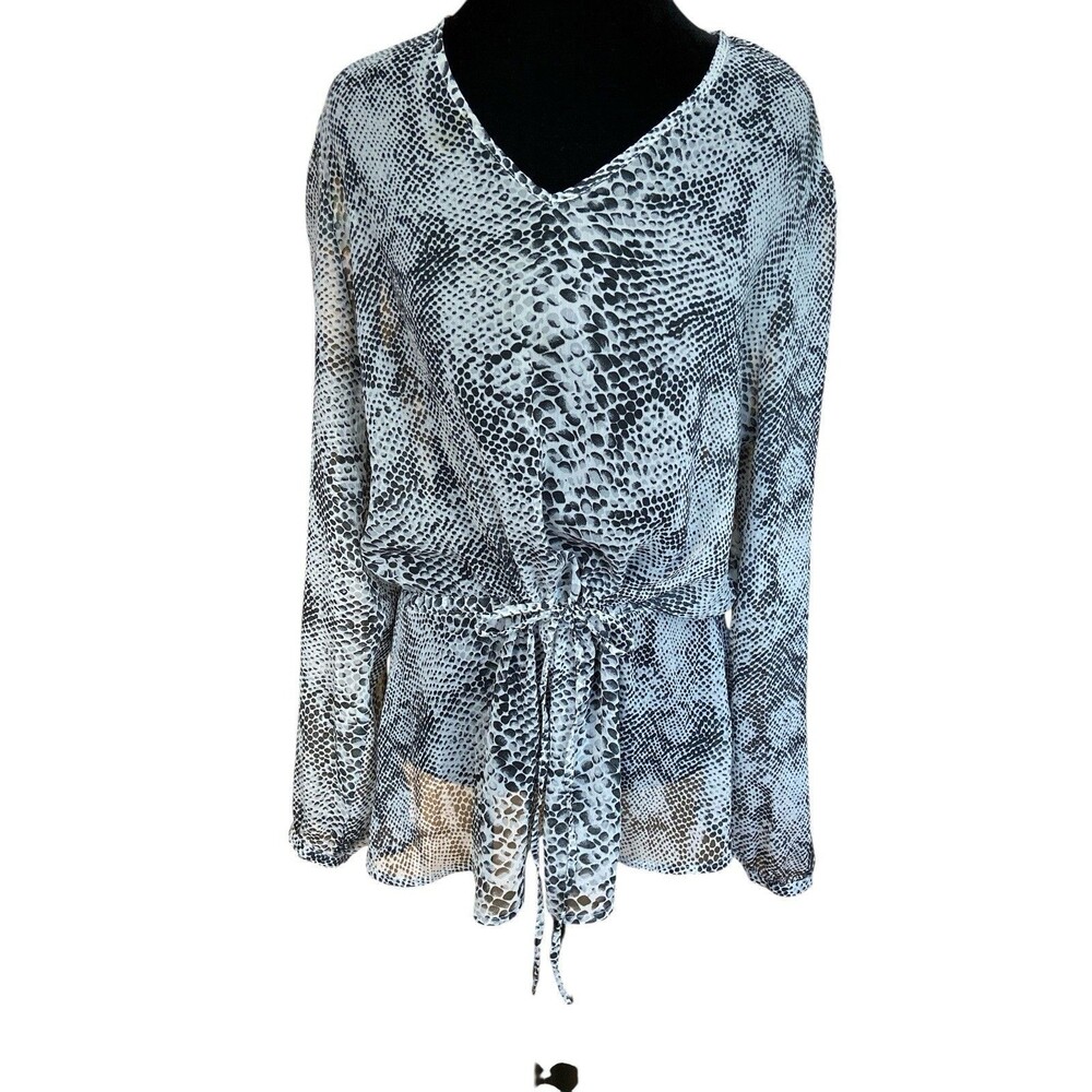 Susan Graver Women's Printed Liquid‎ Knit  Top M Long Sleeve